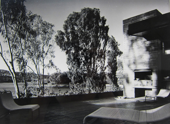 Photo Detail - Julius Shulman - Residence David Sokol Overlooking Silver Lake, Los Angeles (Richard J. Neutra, Architect)