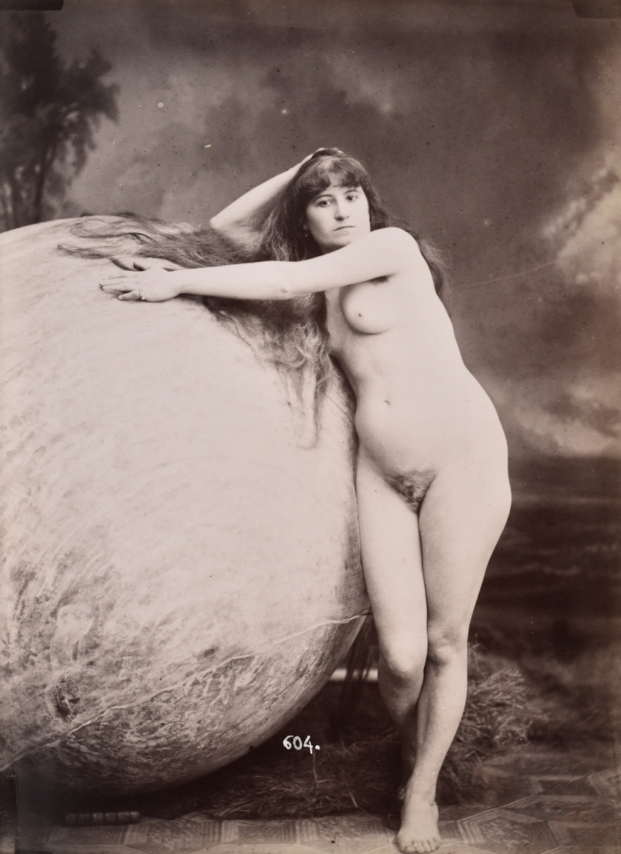 Photo Detail - Gaudenzio Marconi - Study of a Female Nude with Large Globe