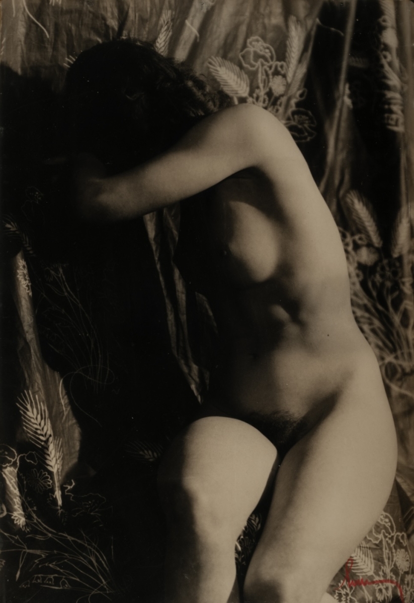 Edmond - Female Nude