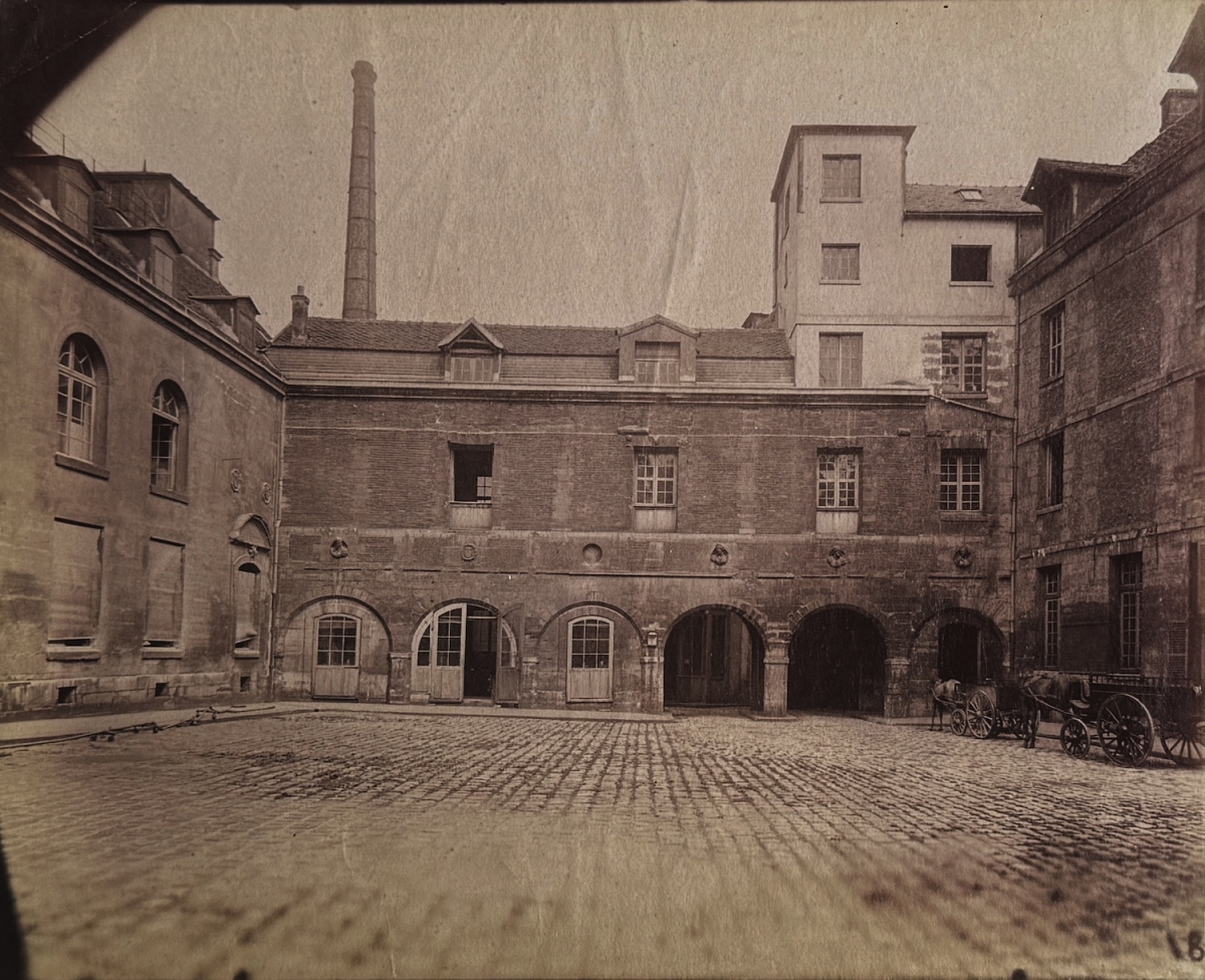 Jean-Eugene-Auguste Atget - Hôtel Scipion Sardini, 13 rue Scipion, Paris V arrond. Jean-Eugene-Auguste Atget - Hôtel Scipion Sardini, 13 rue Scipion, Paris V arrond.