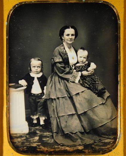 Silver Messenger: A Special Selection of Portrait Daguerreotypes