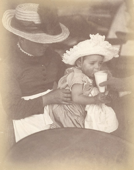 Photo Detail - Gabriel Loppe - Gabrielle and Her Maid