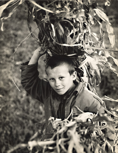 Bernard Pierre Wolff - Boy in Bosnia, Yugoslavia